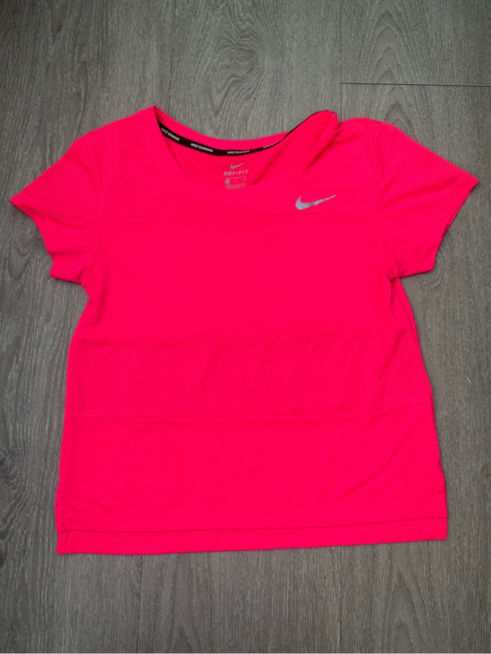 Nike Women's Dri-FIT Short Sleeve Performance Top - Bright Pink Small